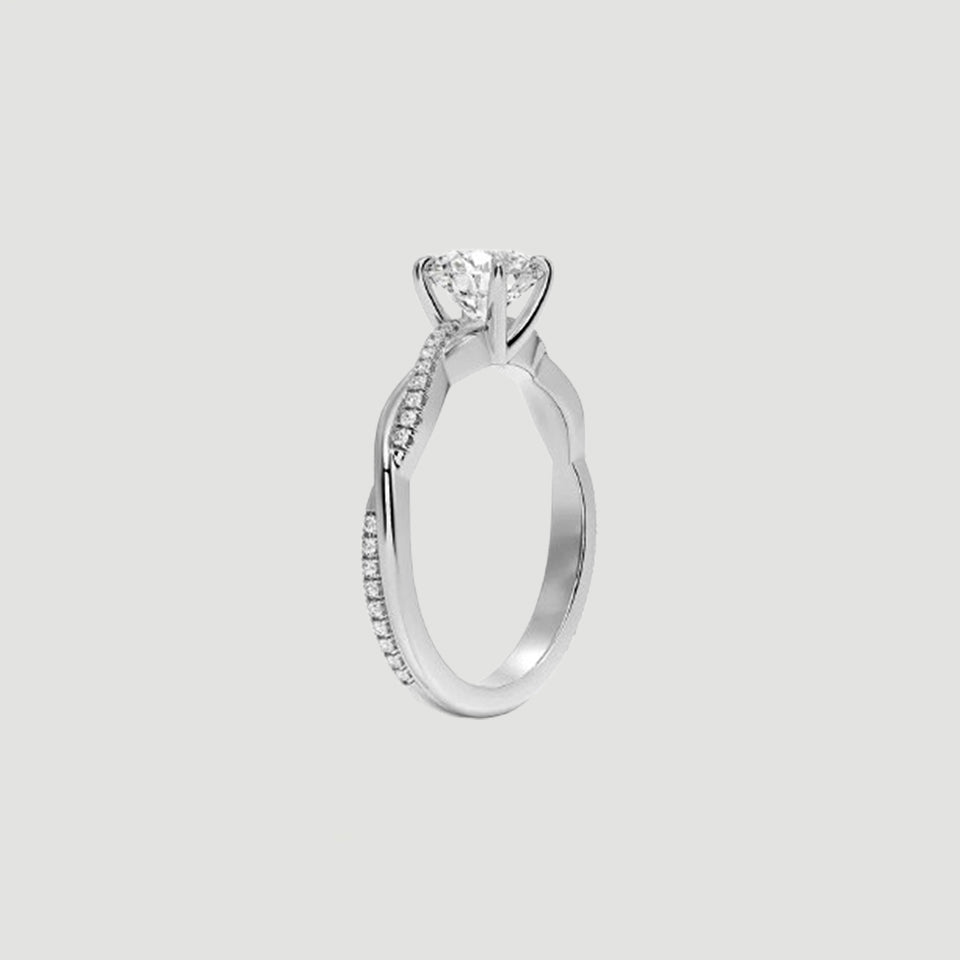 Round Shape Moissanite Twisted Ring