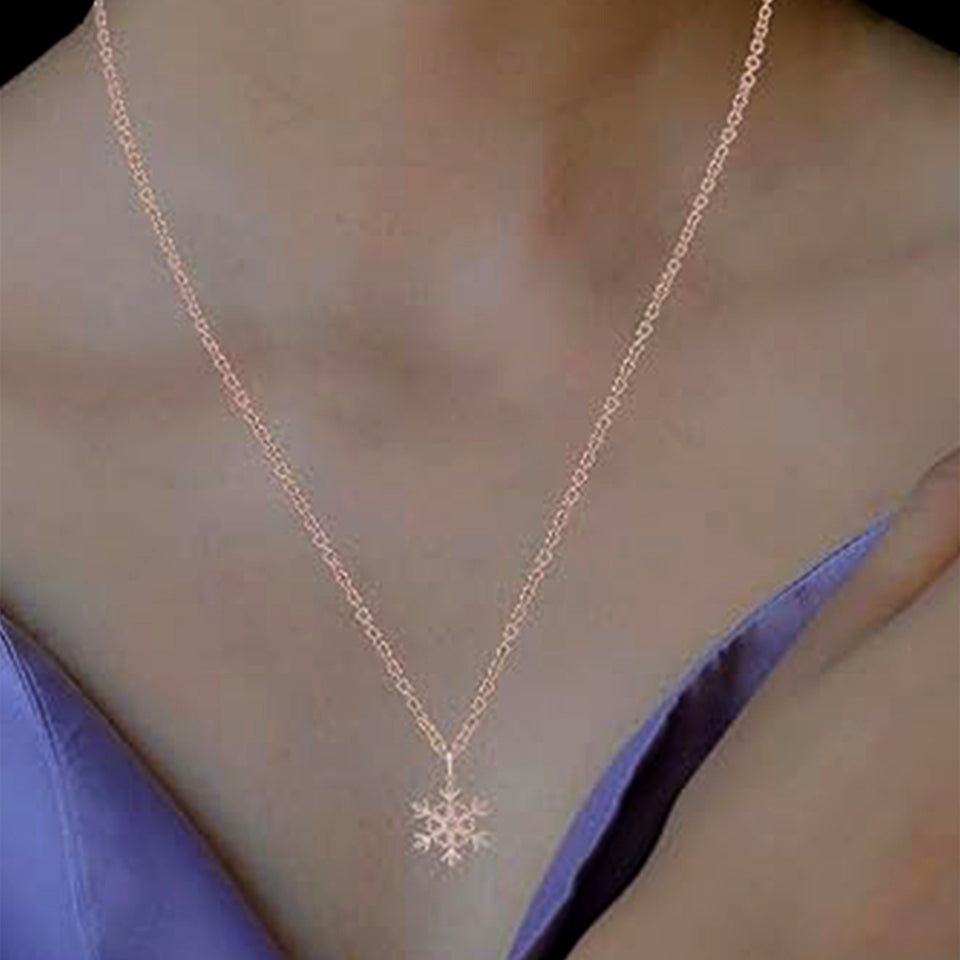 Heart Snowflake Pendant Necklace