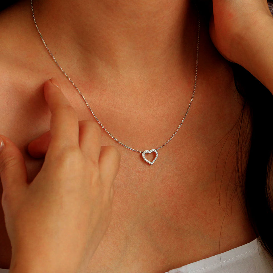 Heart Outline Pendant Necklace