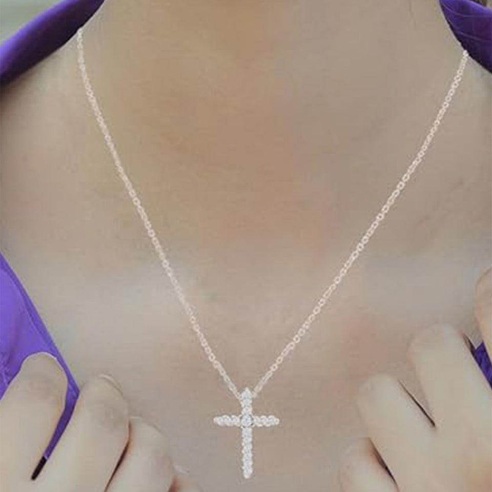 Criss Cross Pendant Necklace